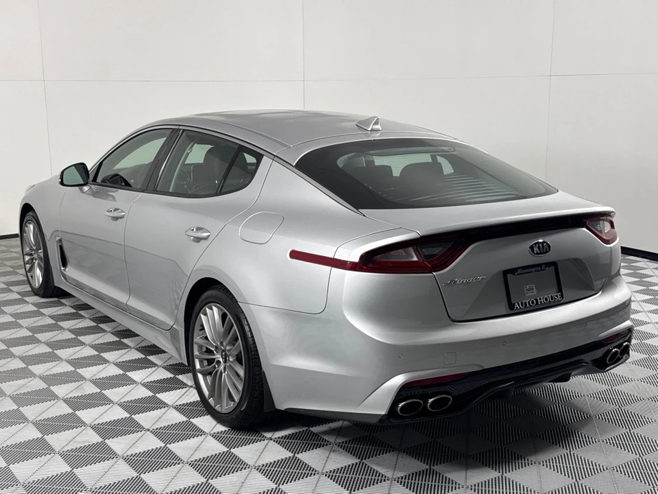 2018 Kia Stinger - Image 7 of 12