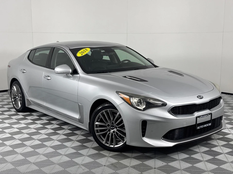 2018 Kia Stinger - Image 2 of 12