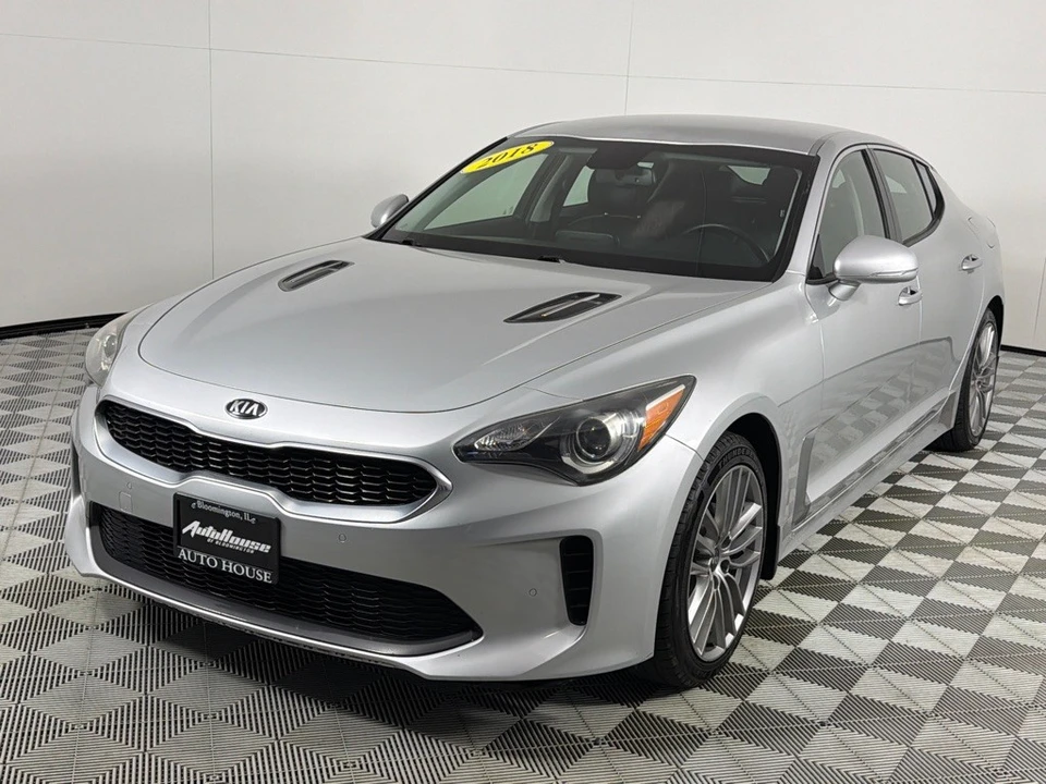 2018 Kia Stinger - Image 11 of 21
