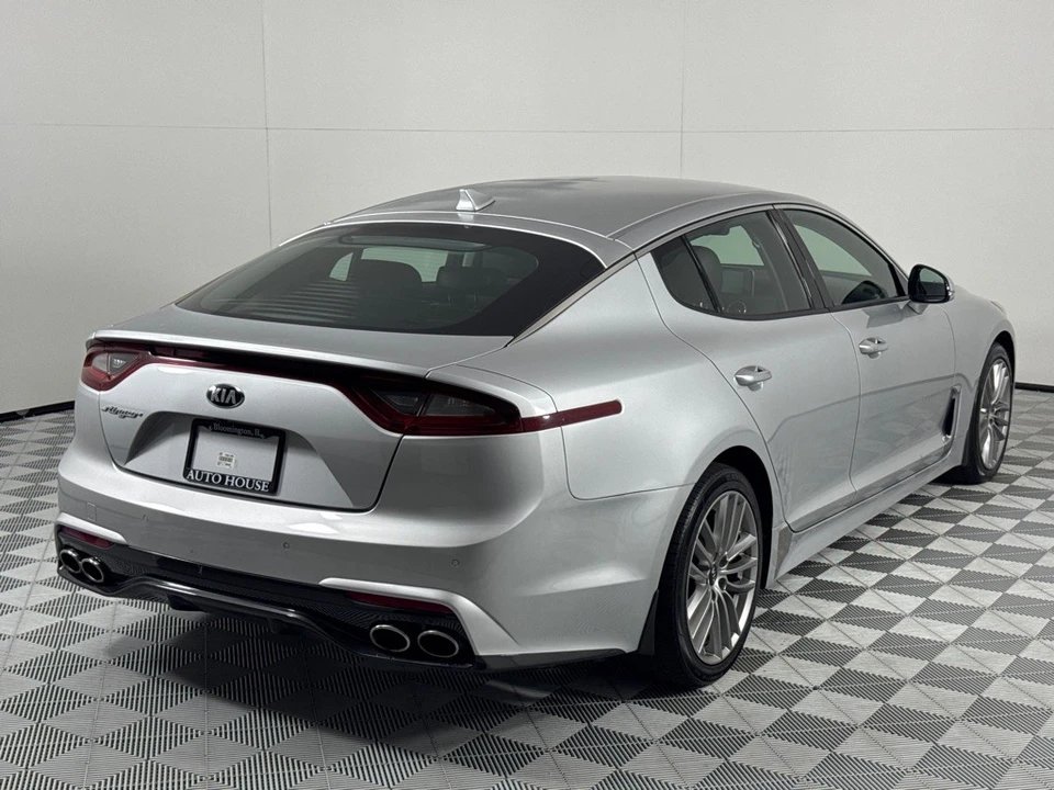 2018 Kia Stinger - Image 5 of 12