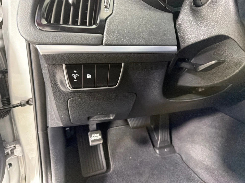 2018 Kia Stinger - Image 15 of 21