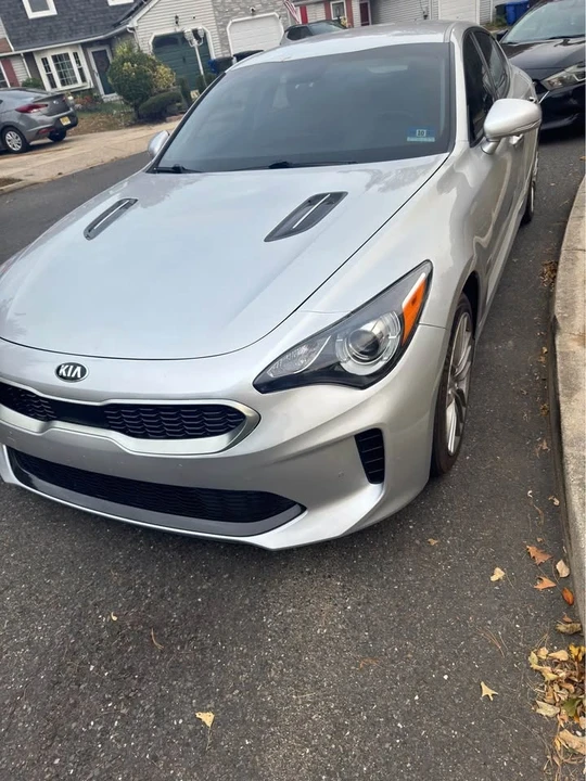 2018 Kia Stinger - Image 2 of 2