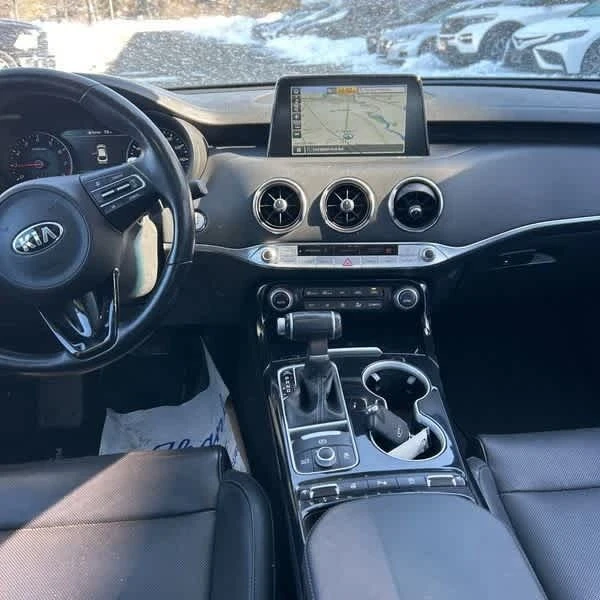2018 Kia Stinger - Image 6 of 8