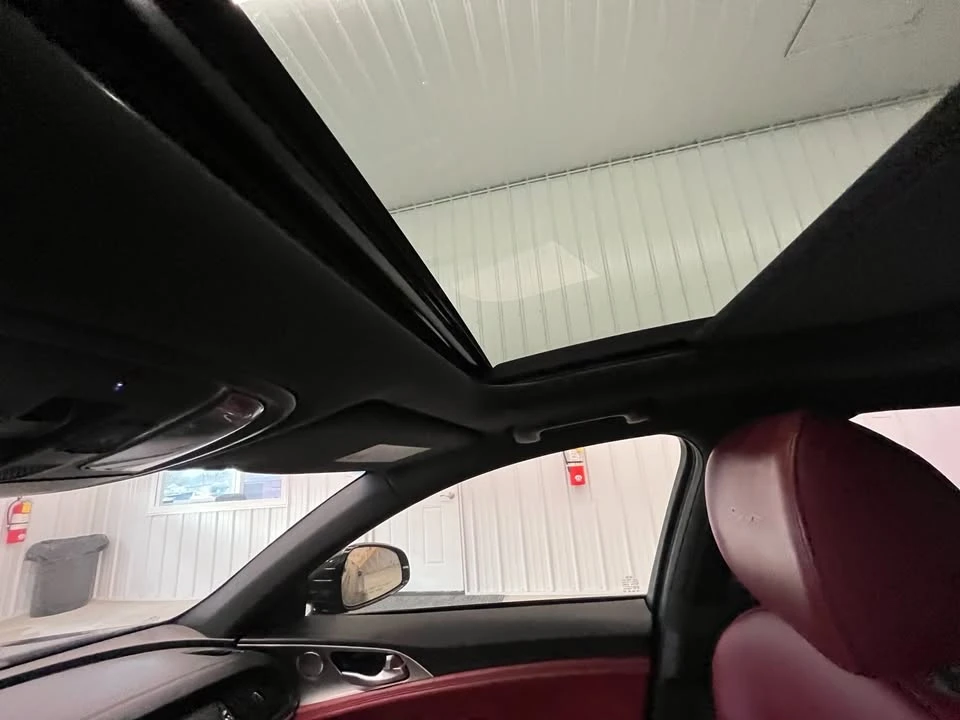 2018 Kia Stinger - Image 15 of 19