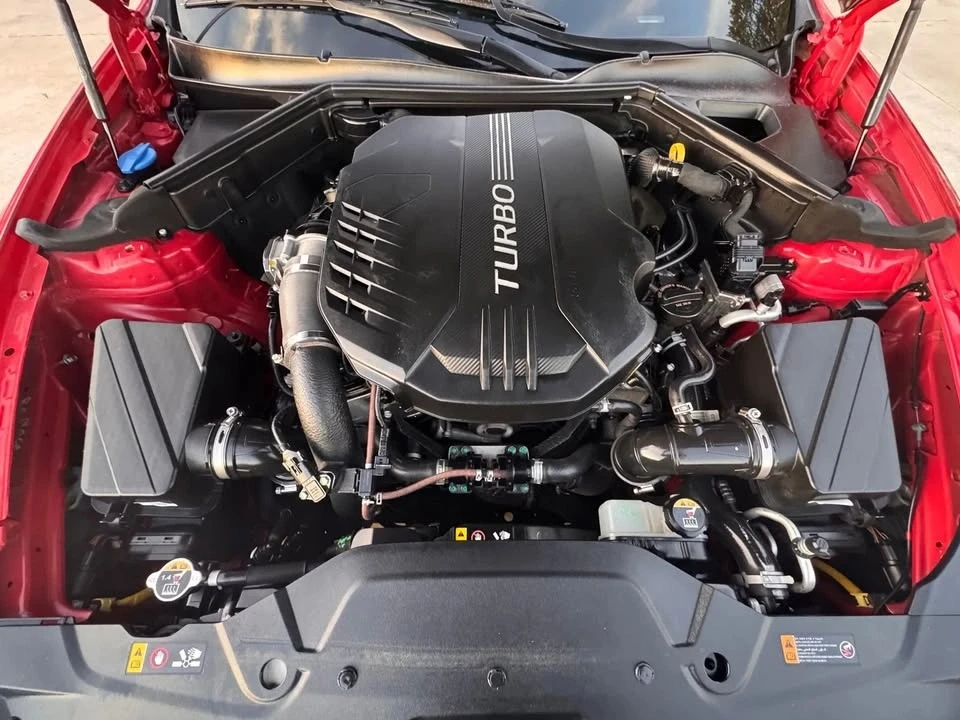 2018 Kia Stinger - Image 10 of 19