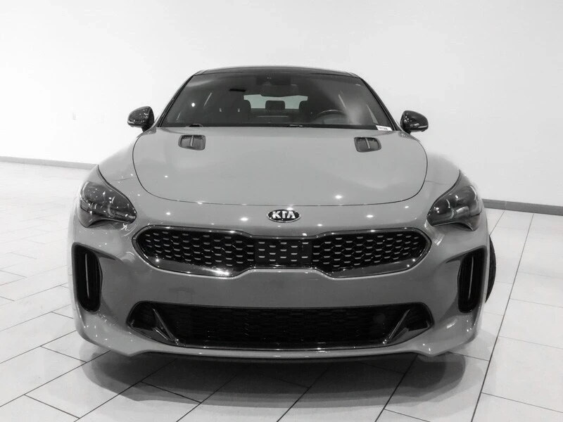 2018 Kia Stinger - Image 2 of 10