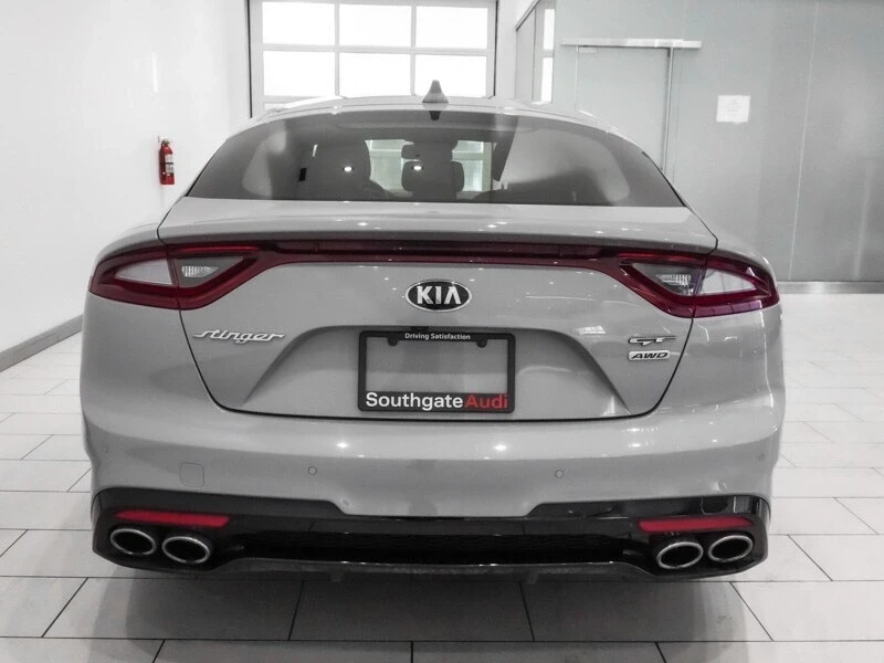 2018 Kia Stinger - Image 3 of 10