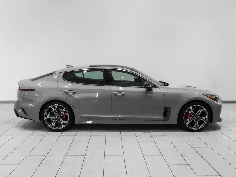 2018 Kia Stinger - Image 4 of 10