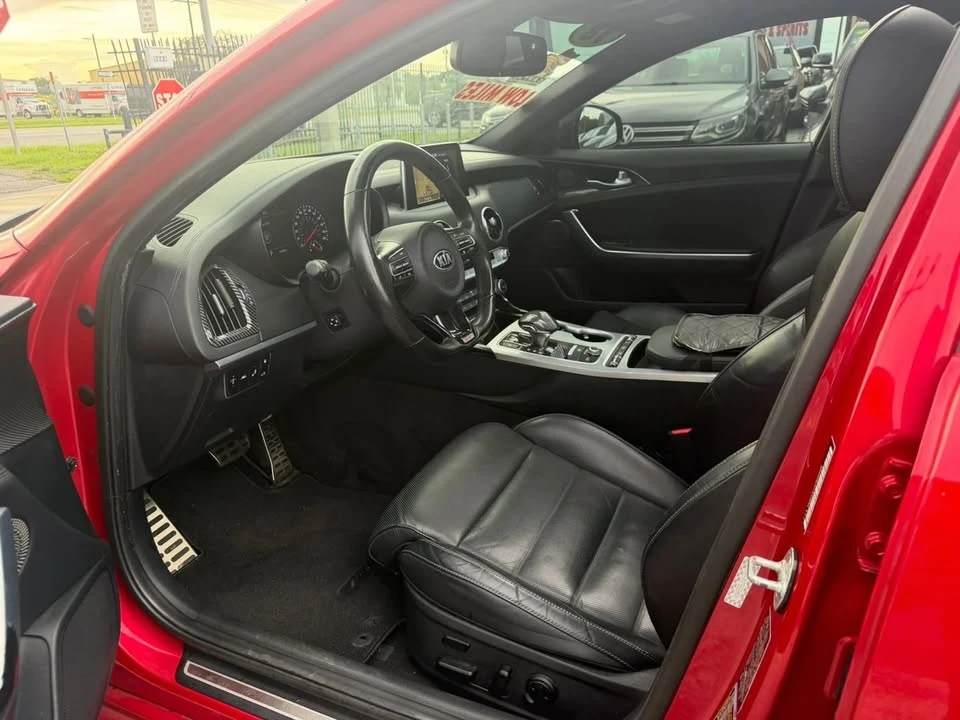 2018 Kia Stinger - Image 12 of 17