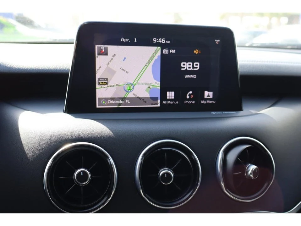 2018 Kia Stinger - Image 15 of 20
