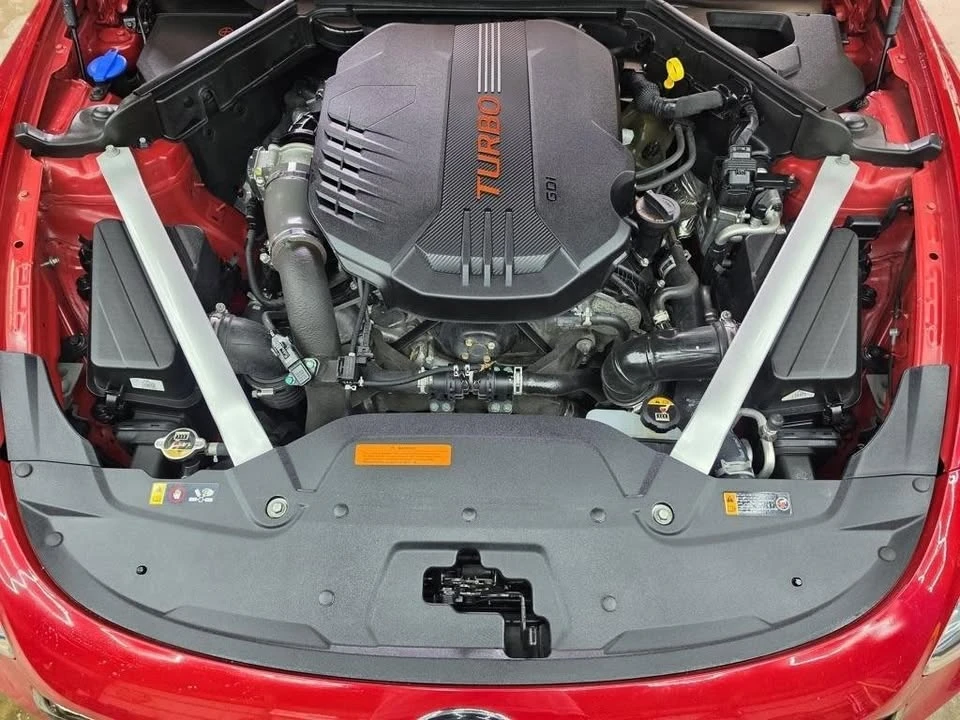 2018 Kia Stinger - Image 9 of 20