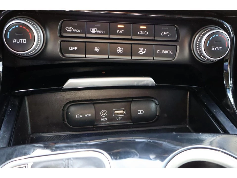 2018 Kia Stinger - Image 19 of 20