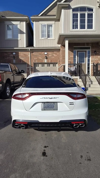 2018 Kia Stinger - Image 9 of 18