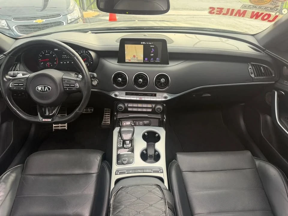 2018 Kia Stinger - Image 17 of 17