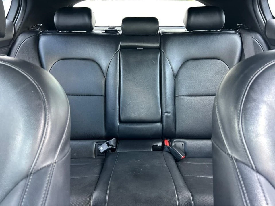 2018 Kia Stinger - Image 15 of 19
