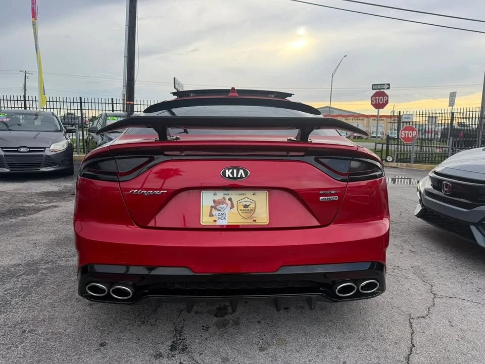 2018 Kia Stinger - Image 2 of 17
