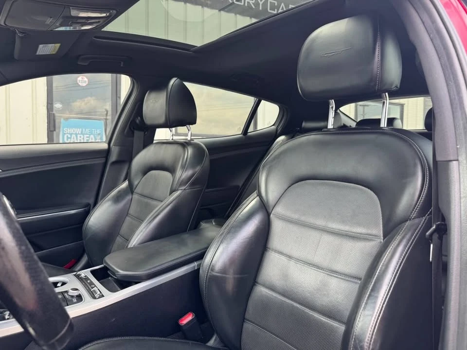2018 Kia Stinger - Image 9 of 20