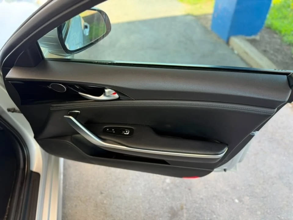 2018 Kia Stinger - Image 15 of 15