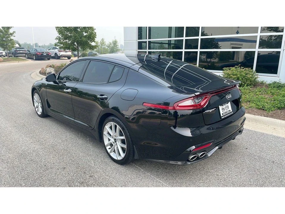 2018 Kia Stinger - Image 10 of 20