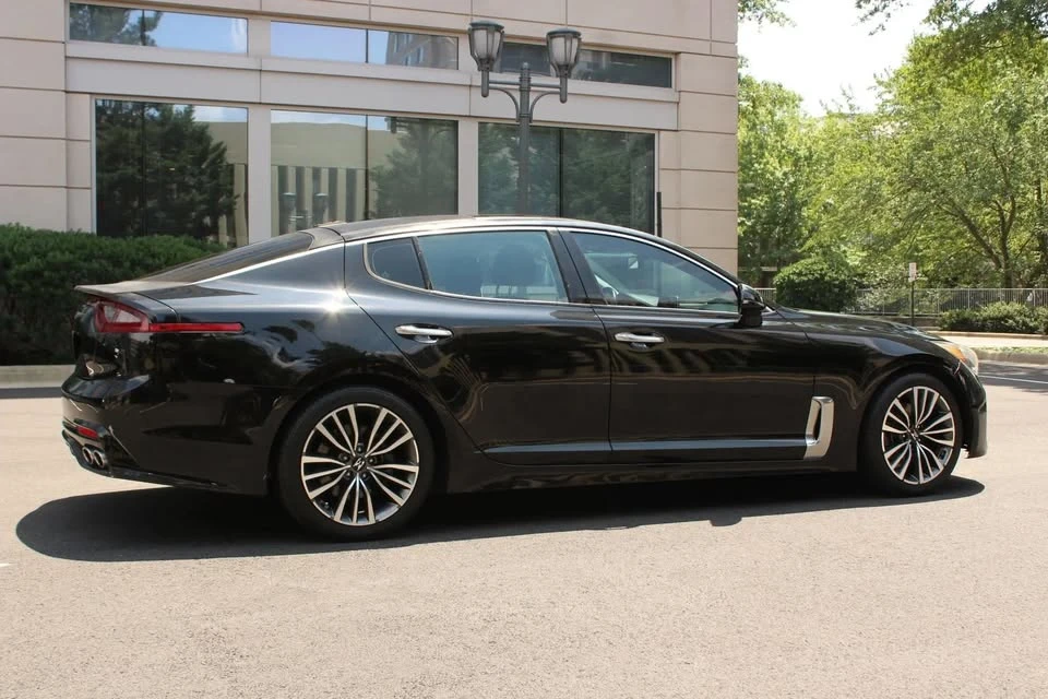 2018 Kia Stinger - Image 7 of 20