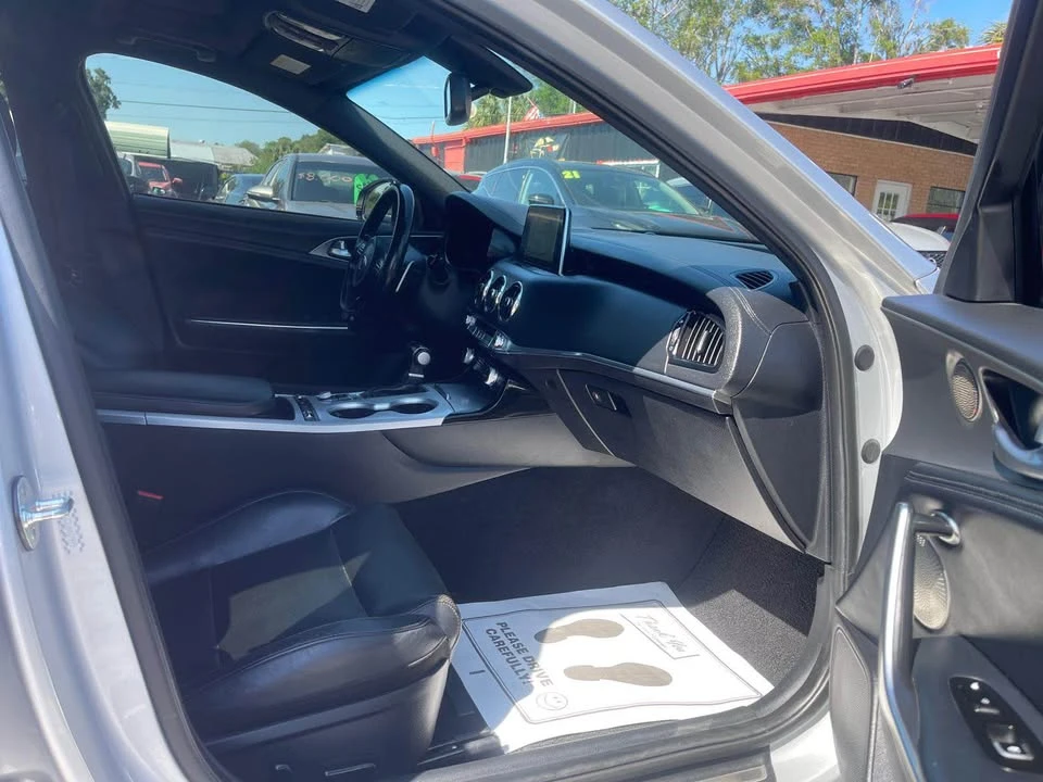 2018 Kia Stinger - Image 20 of 20