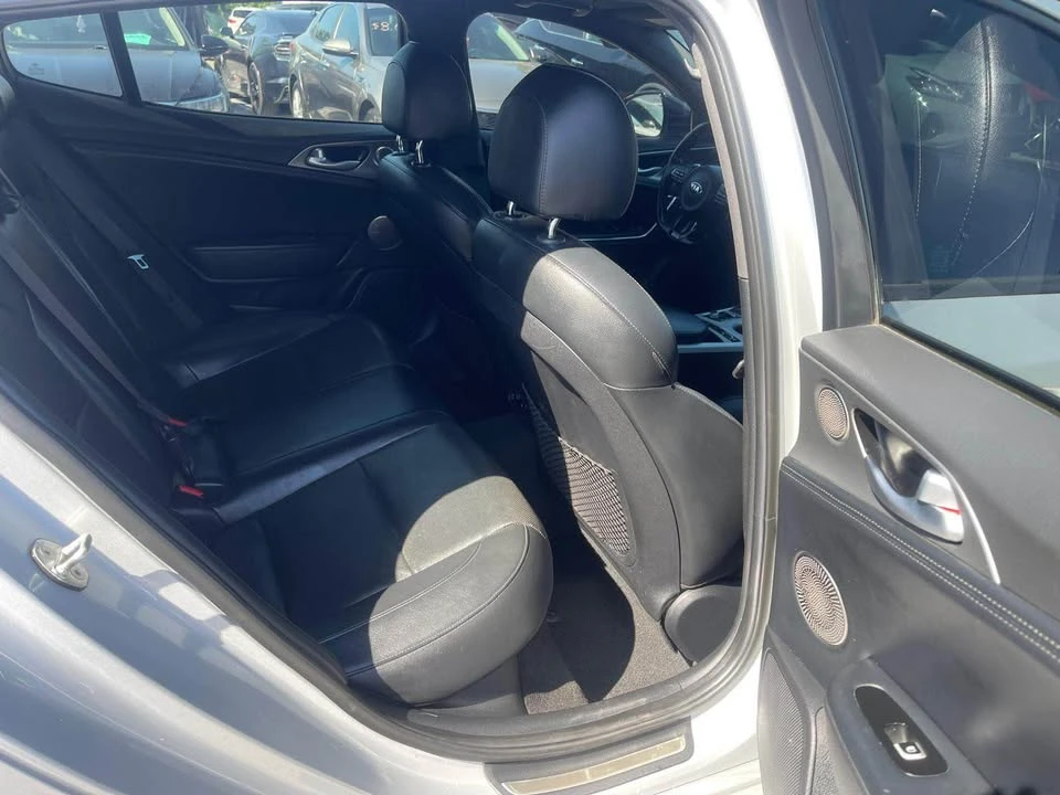 2018 Kia Stinger - Image 17 of 20