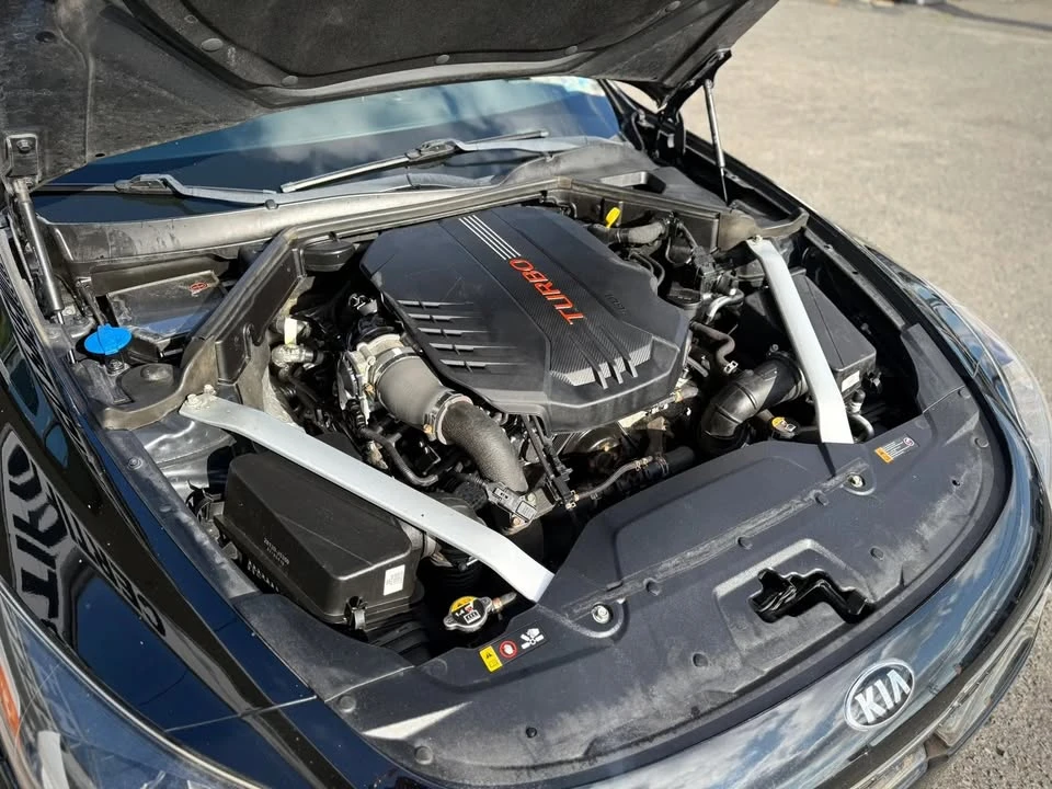 2018 Kia Stinger - Image 17 of 20