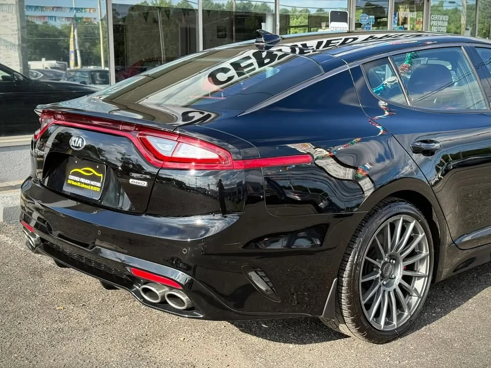 2018 Kia Stinger - Image 12 of 20