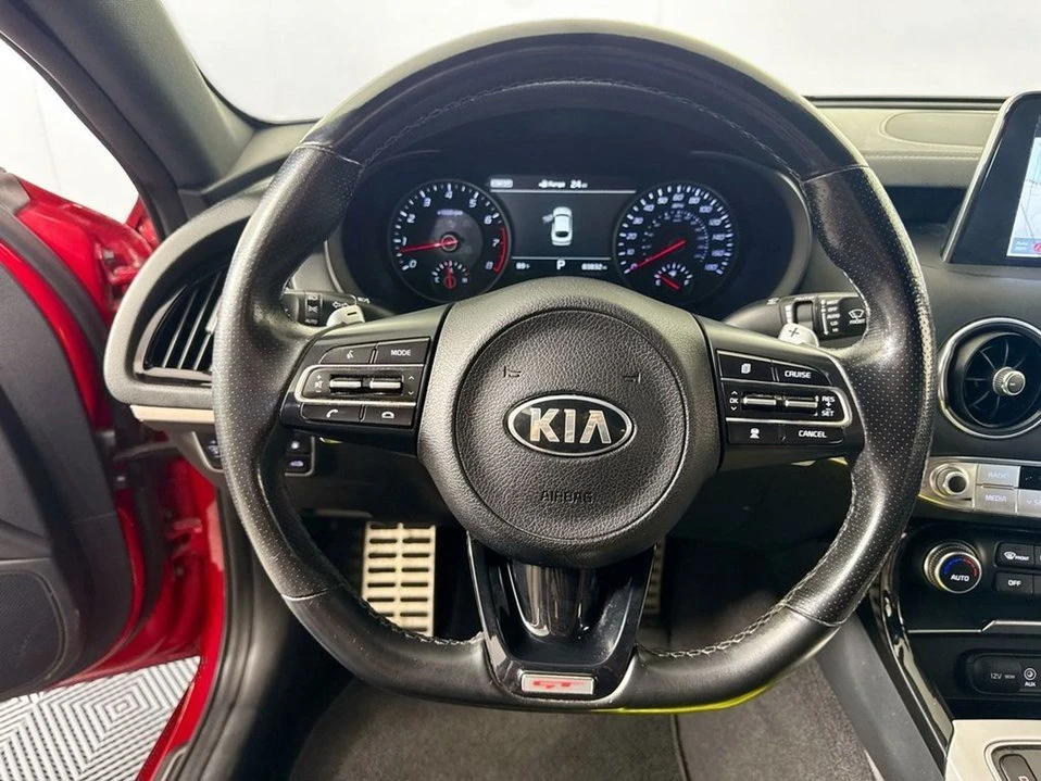 2018 Kia Stinger - Image 11 of 20