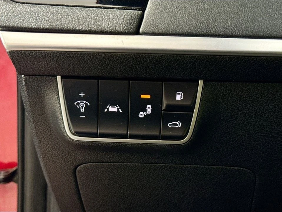 2018 Kia Stinger - Image 10 of 20