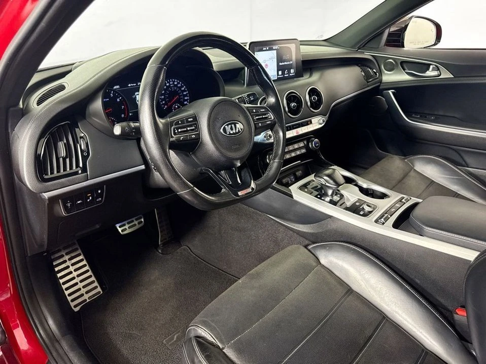 2018 Kia Stinger - Image 9 of 20