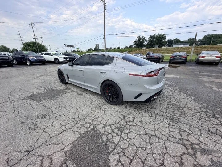 2018 Kia Stinger - Image 2 of 11