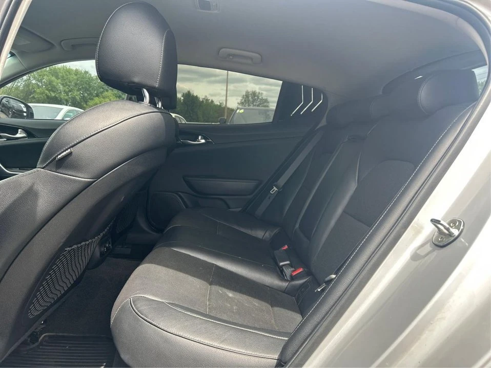 2018 Kia Stinger - Image 17 of 20
