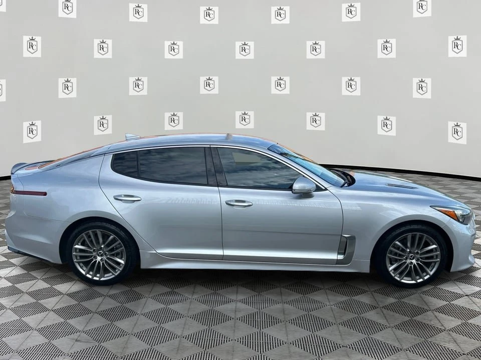 2018 Kia Stinger - Image 4 of 20