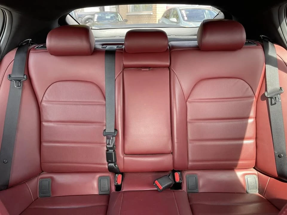 2018 Kia Stinger - Image 9 of 10