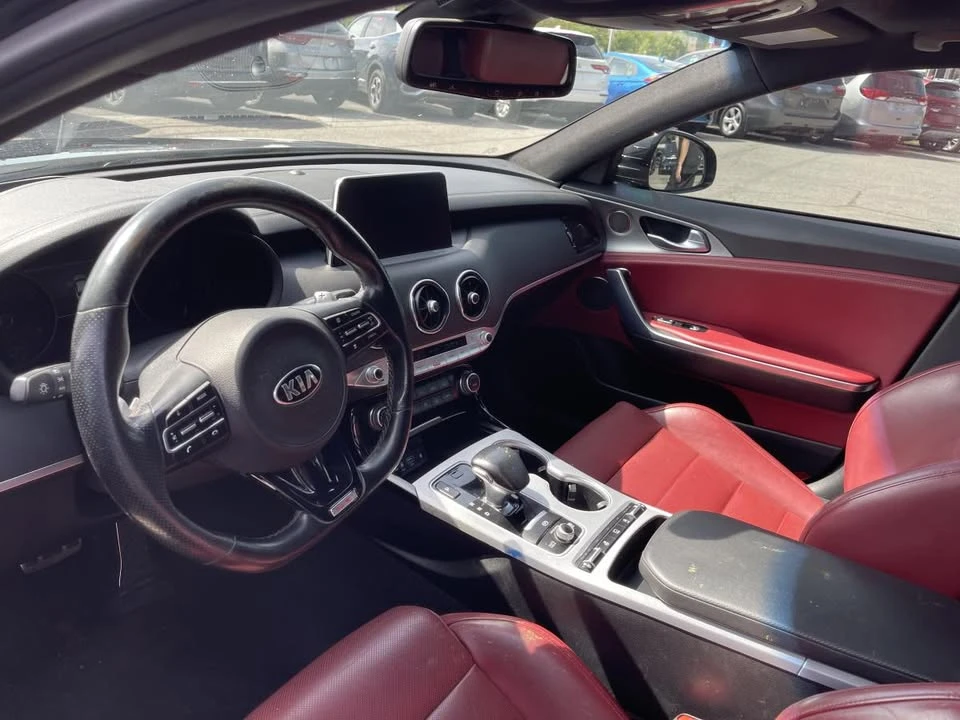 2018 Kia Stinger - Image 8 of 10