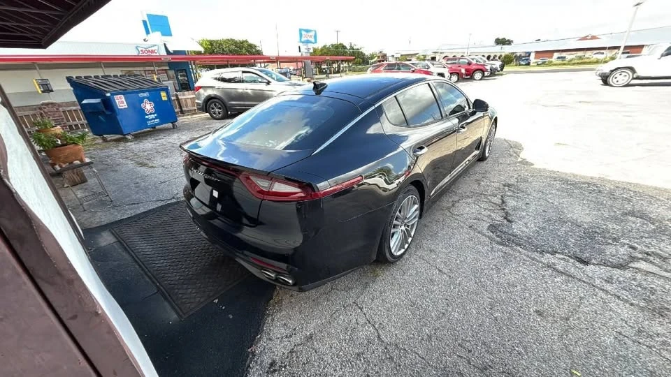 2018 Kia Stinger - Image 4 of 20