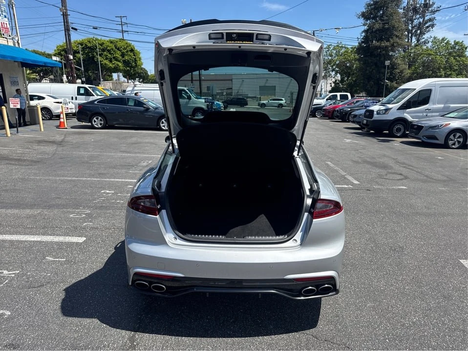 2018 Kia Stinger - Image 13 of 20