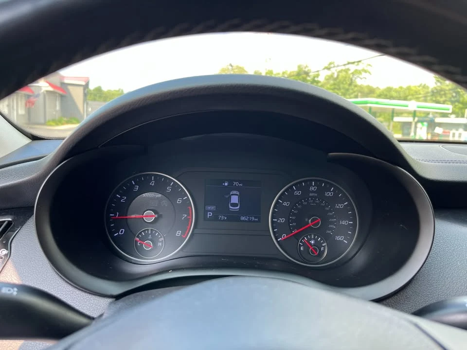 2018 Kia Stinger - Image 12 of 18