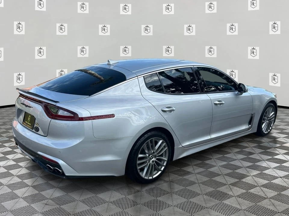 2018 Kia Stinger - Image 5 of 20