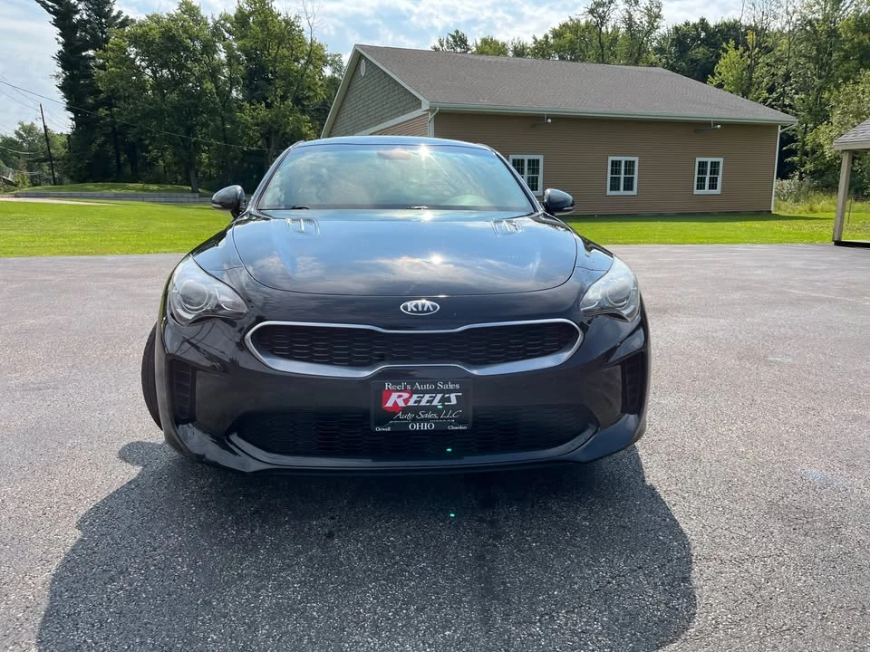2018 Kia Stinger - Image 2 of 18