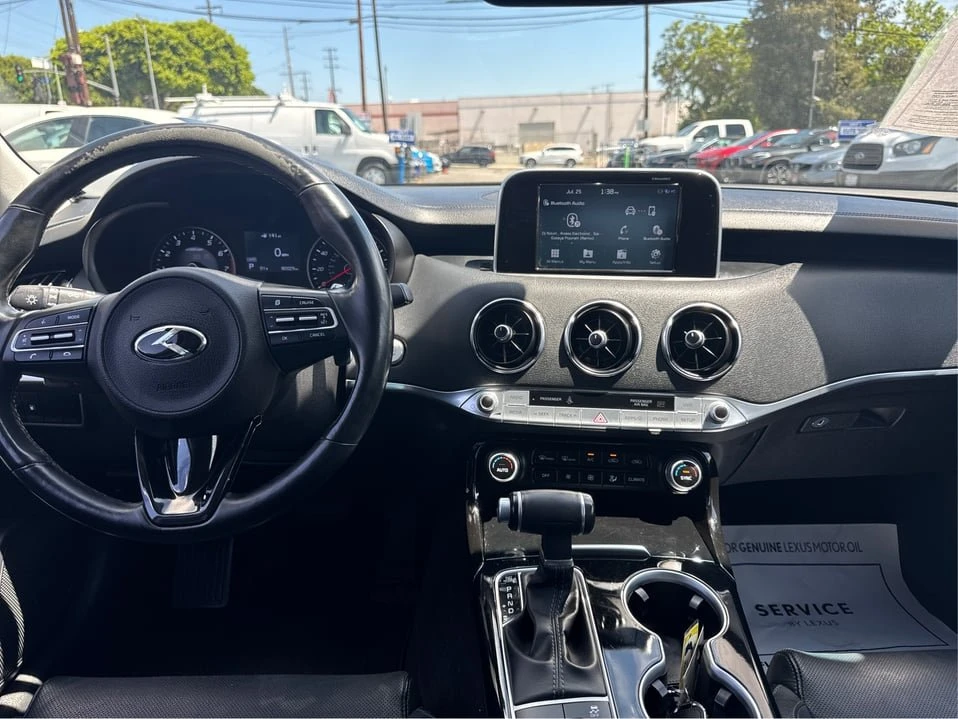 2018 Kia Stinger - Image 15 of 20