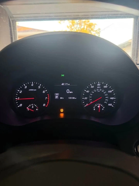 2018 Kia Stinger - Image 2 of 16