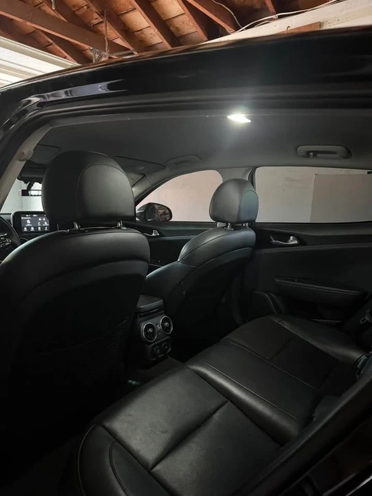 2018 Kia Stinger - Image 6 of 16