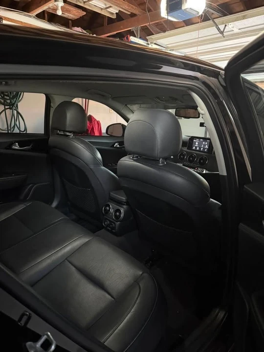 2018 Kia Stinger - Image 7 of 16