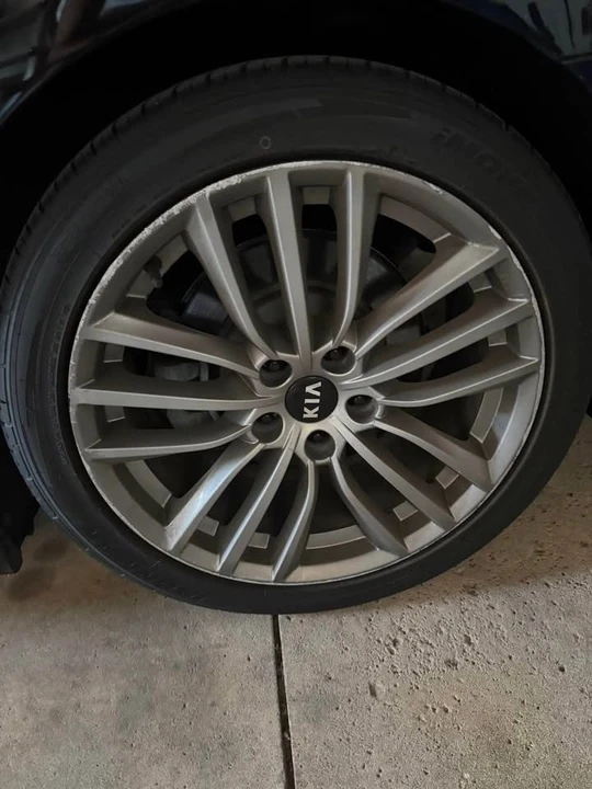 2018 Kia Stinger - Image 10 of 16