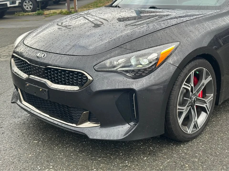 2018 Kia Stinger - Image 7 of 17