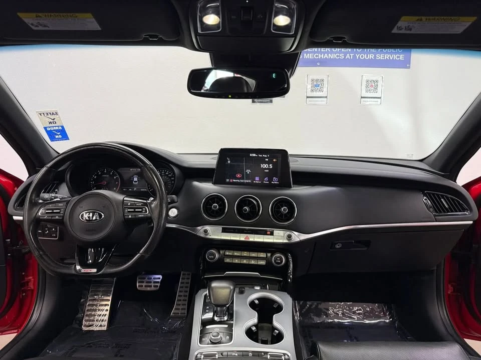 2018 Kia Stinger - Image 10 of 20