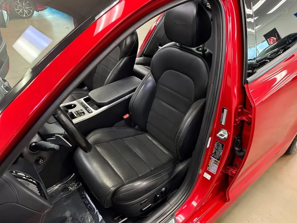 2018 Kia Stinger - Image 16 of 20