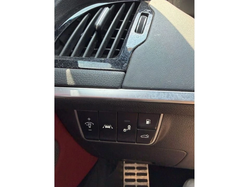 2018 Kia Stinger - Image 19 of 20